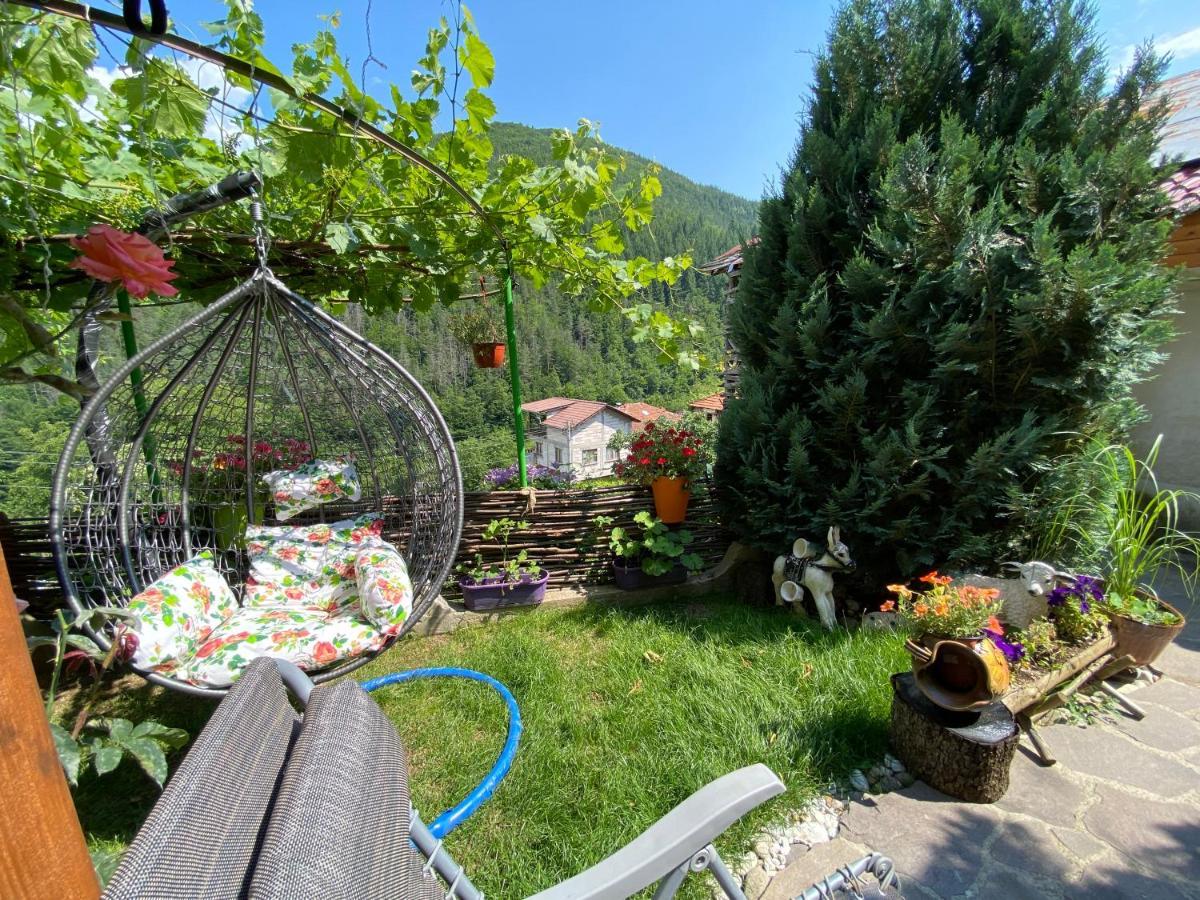 Къща За Гости Хаджиевата Къща Smolyan Ngoại thất bức ảnh